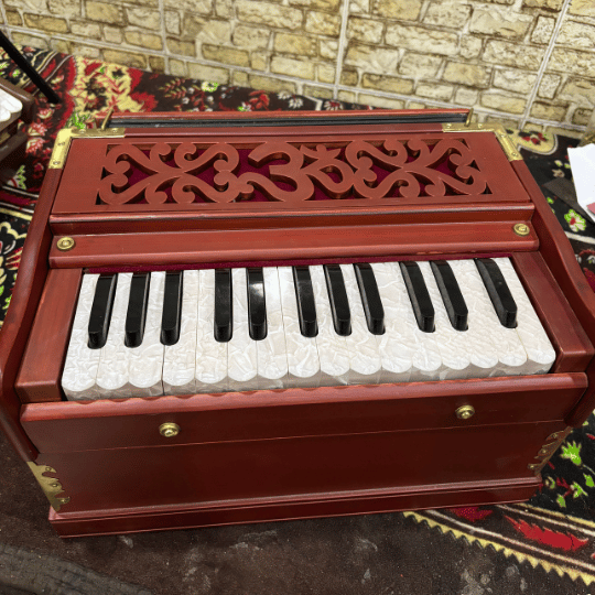 Standart Harmonium